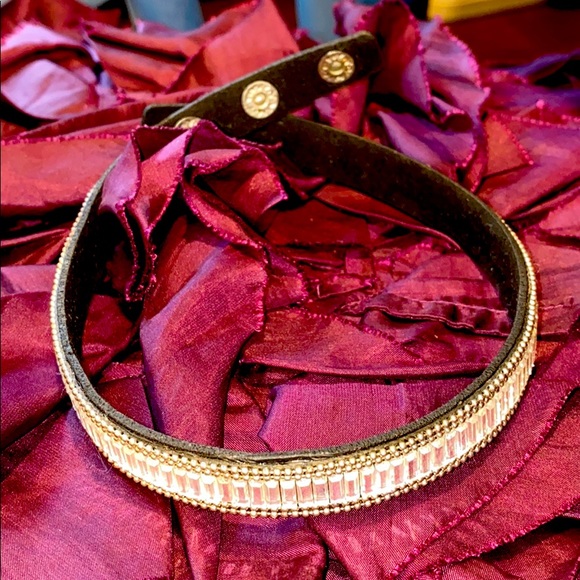 Paparazzi Emerald Cut Rhinestone Velvet Chocker - Picture 1 of 3